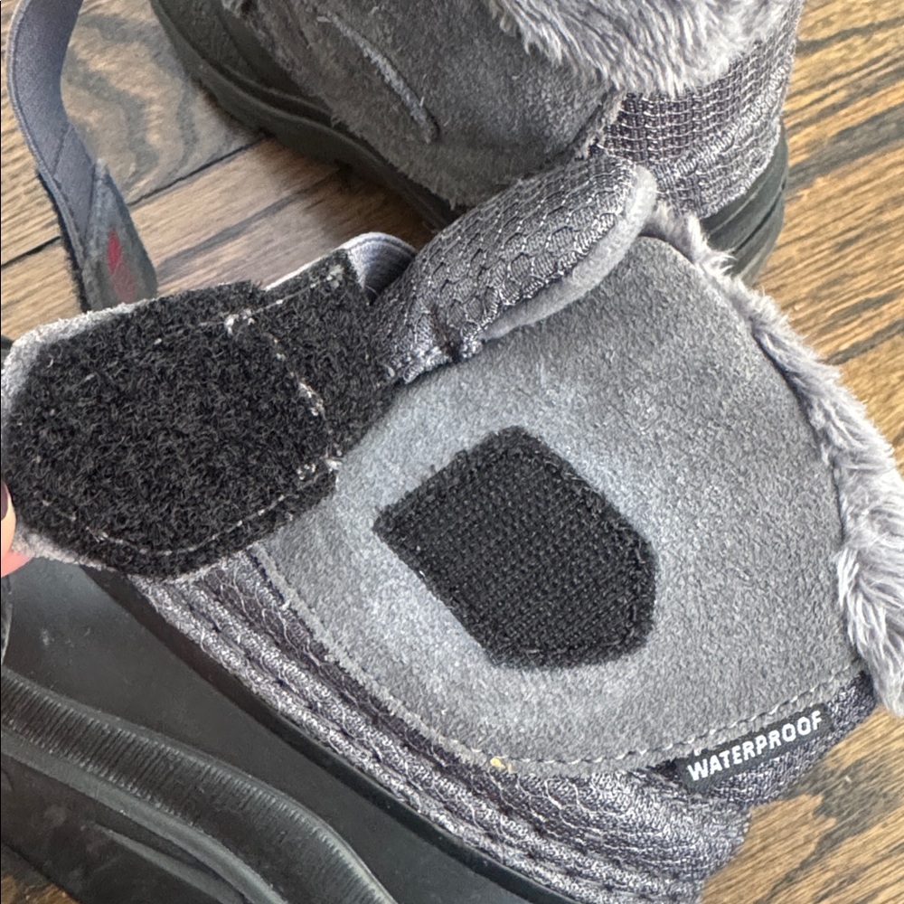 North Face Toddler Alpenglow II snow waterproof Boots zinc gray and black size 8 - Picture 7 of 8